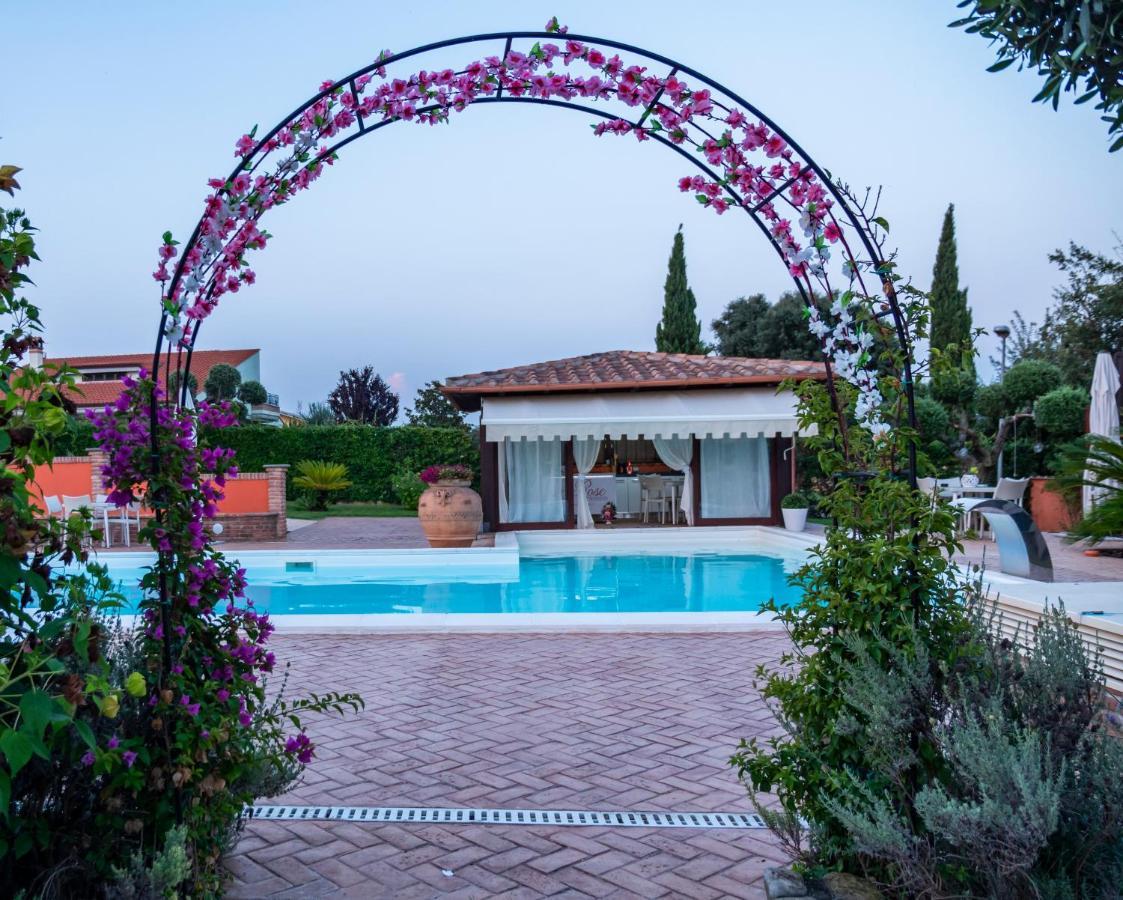 Bed and Breakfast Le Rose Nettuno Exterior foto
