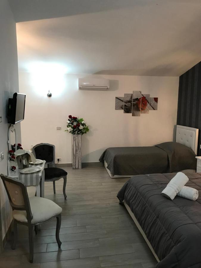 Bed and Breakfast Le Rose Nettuno Exterior foto
