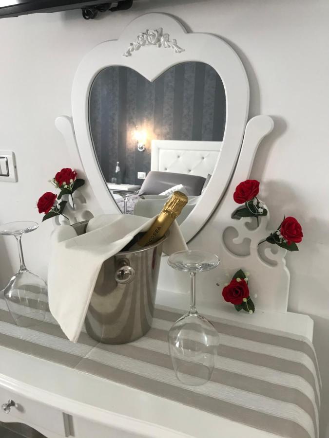 Bed and Breakfast Le Rose Nettuno Exterior foto